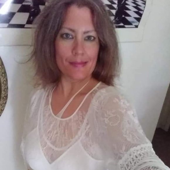 Meet your Posher, Valerie - Picture 3 of 7